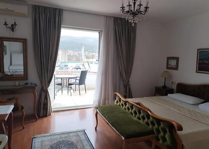 Angel Sea View Апартаменты Трогир