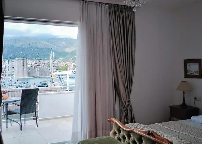 Angel Sea View Апартаменты Трогир